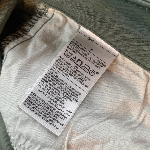 🍀Old Navy Rockstar Skinny Jeans Camo Print Frayed - Picture 7 of 9